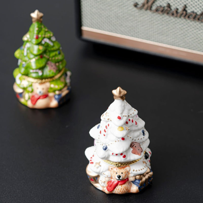 Christmas Tree Candle Ornament – Multiple Colors, Cute Bear Design, High-Quality Ceramic, Natural Forest Scent