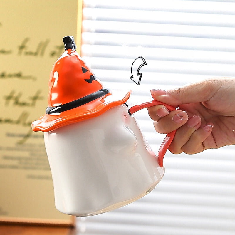 Long-Tongued Ghost Mug — Cute Design, Lid for Warmth, Perfect Halloween Gift